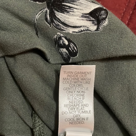 J. Jill - Size SP - Small Petite - Sage green with white flowers. 3/4 sleeves. - Picture 7 of 8